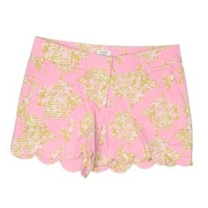 Crown & Ivy Women’s Pink Algae Scallop Shorts